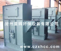 D型斗式提升機代號為D,即帶式斗式提升機:產品規格以斗寬表示.相比鏈圓環鏈式斗式提升機該D型斗式提升機具有規格多輸送量大,提升高度高,運行平穩可靠,壽命長等顯著優點.